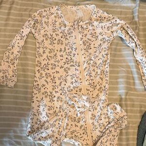 Quincy Mae Floral Kids Pajamas - Cream with nature print